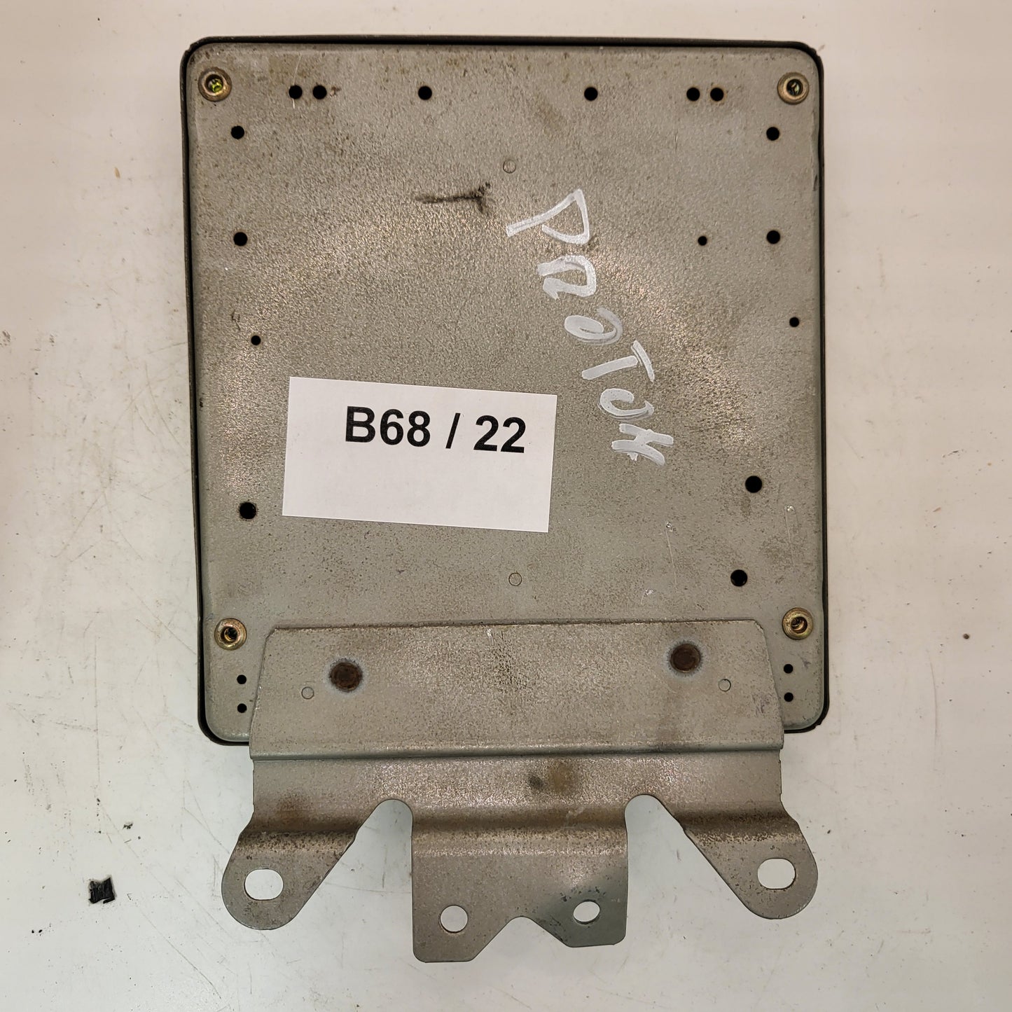 PROTON 400 ECU / MD325253 / E2T3981 / MITSUBISHI