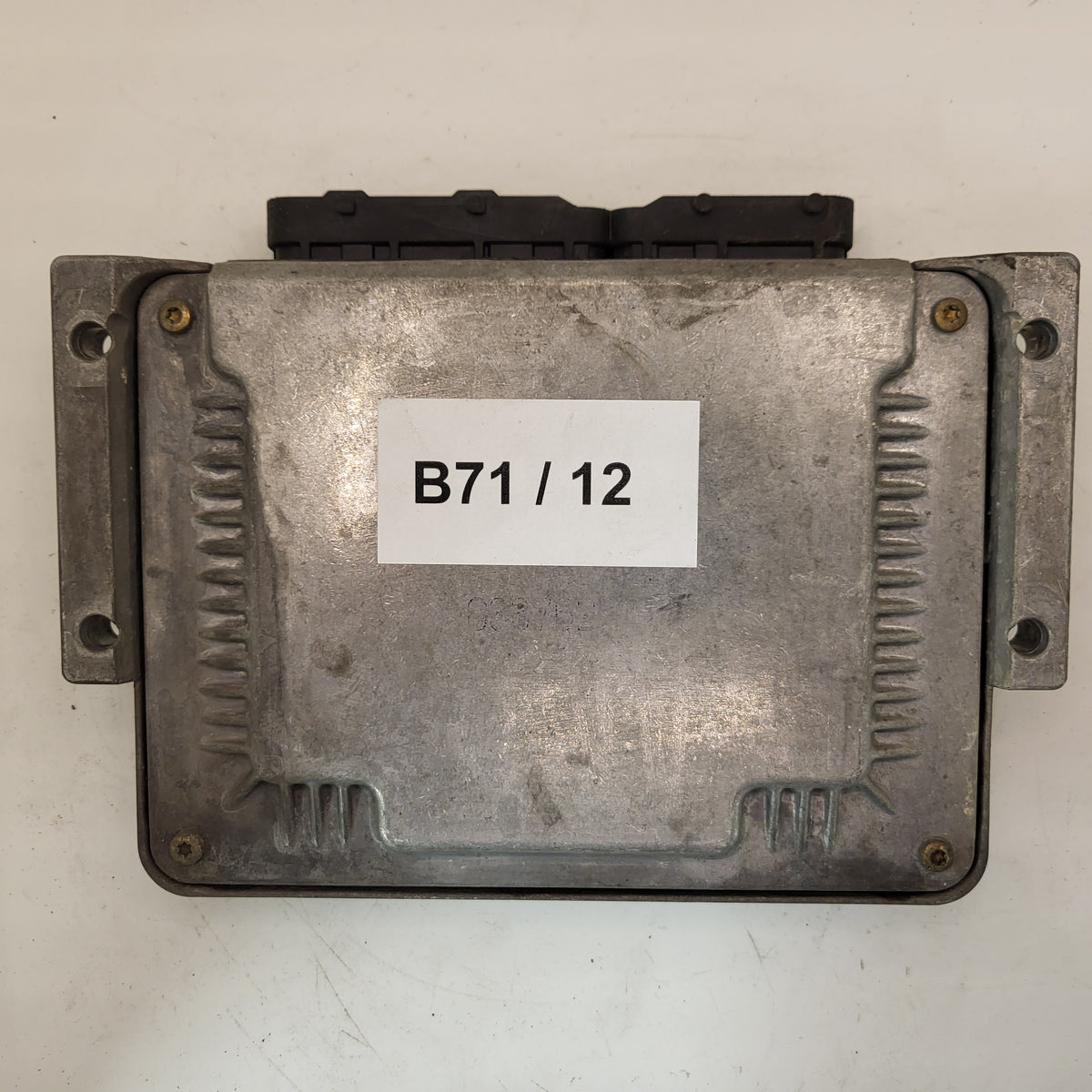Fiat Stilo 1.9 JTD ECU / 0281010337 / 55185364 / BOSCH - B71-12 - 3