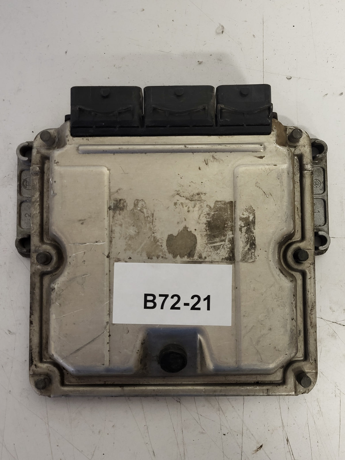 RENAULT ECU / 0281010483 / 8200039569 / 8200127078 / BOSCH - B72-21 - 3