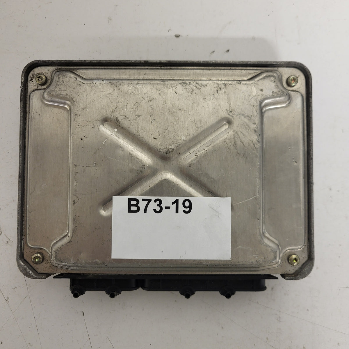 Fiat 600 ECU / IAW4AF.M7 / 73501877 / HW204 / MAGNETI MARELLI - B73-19 - 3