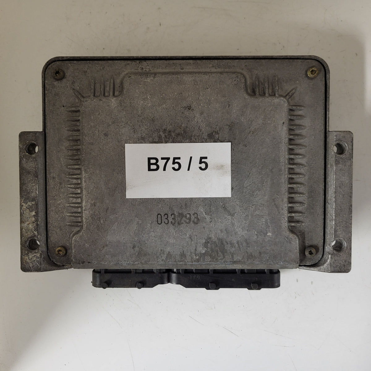 ALFA 147 ECU / 0281010332 / 55185365 / BOSCH - B75-05 - 3