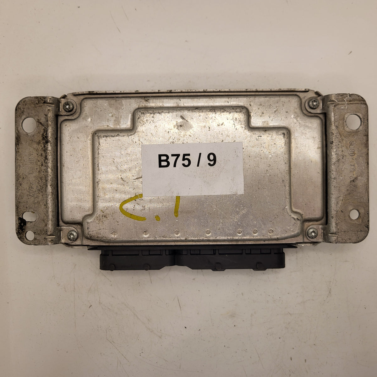 TOYOTA AYGO C1 107 ECU / 0261208702 / 89661-0H023 / BOSCH - B75-09 - 3