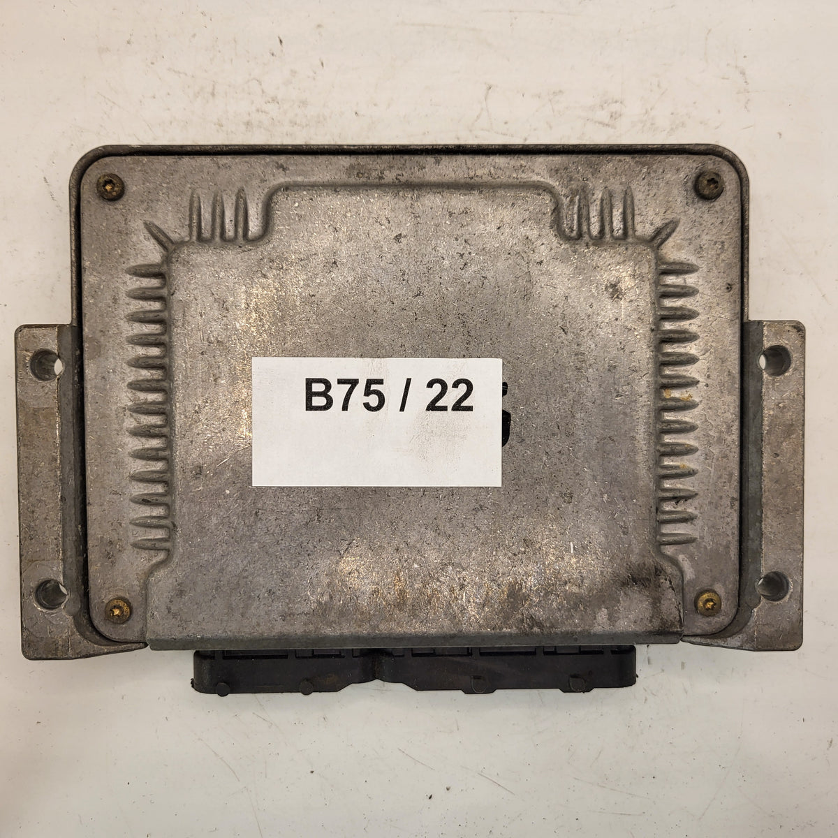 Fiat Stilo 1.9 JTD ECU / 0281010337 / 55185364 / BOSCH - B75-22 - 3