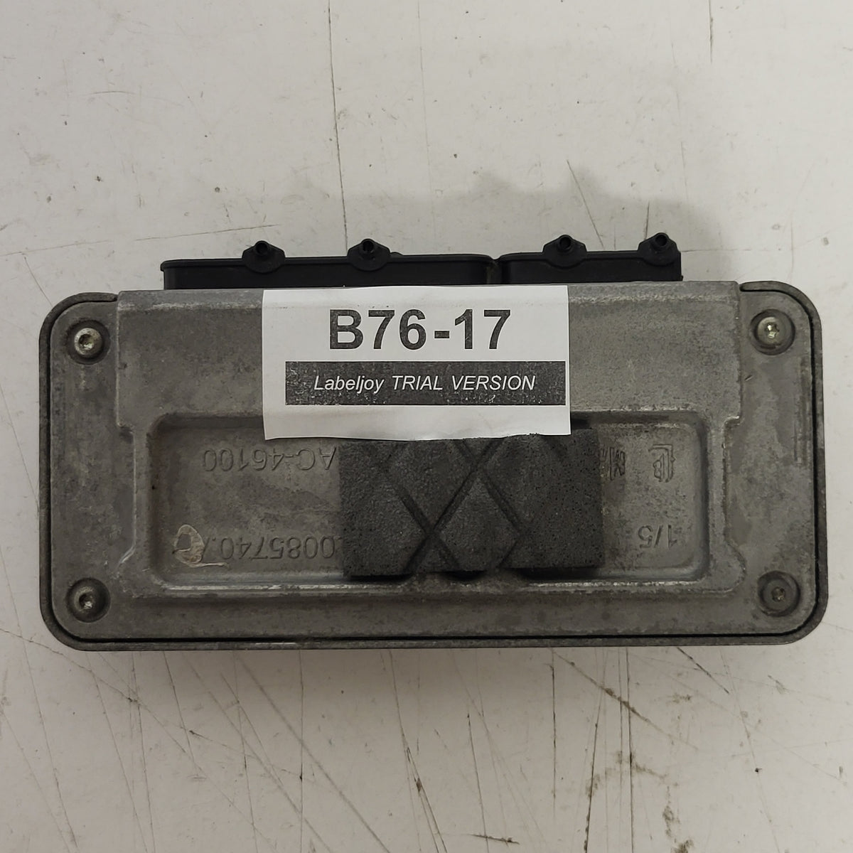VOLKSWAGEN POLO 6R ECU / 03C906024CM / 4HV.CM / 4HV / 03C906024BH - B76-17 - 3