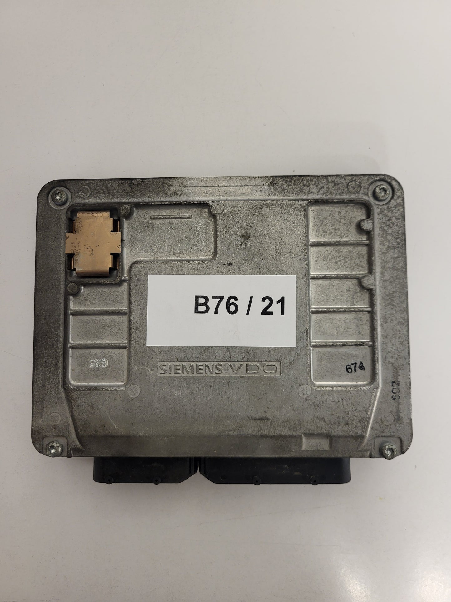 VW POLO SEAT IBIZA ECU / 03E906033R / 5WP44224 02 / 3PG 7002 / SIEMENS