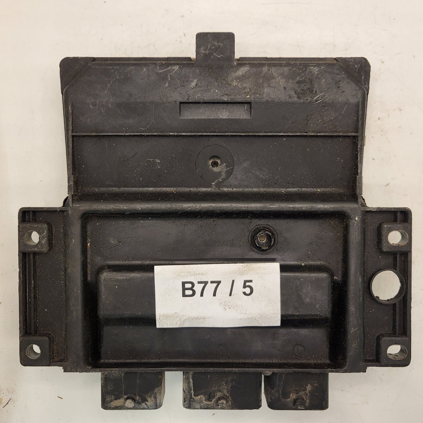 Renault ECU / 8200399038 / 8200468189 / R0410B031C / DELPHI