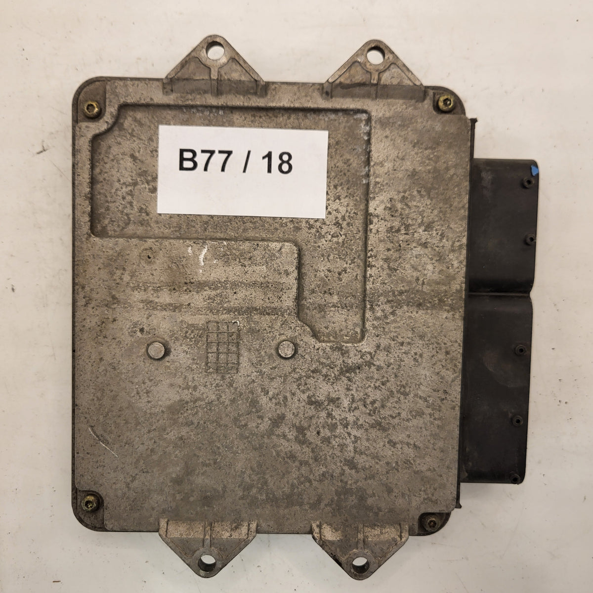 FIAT PUNTO ECU / MJD 6JF.P3 / 55195817 / HW1BM / 71600.053.00 / MAGNETI MARELLI - B77-18 - 3