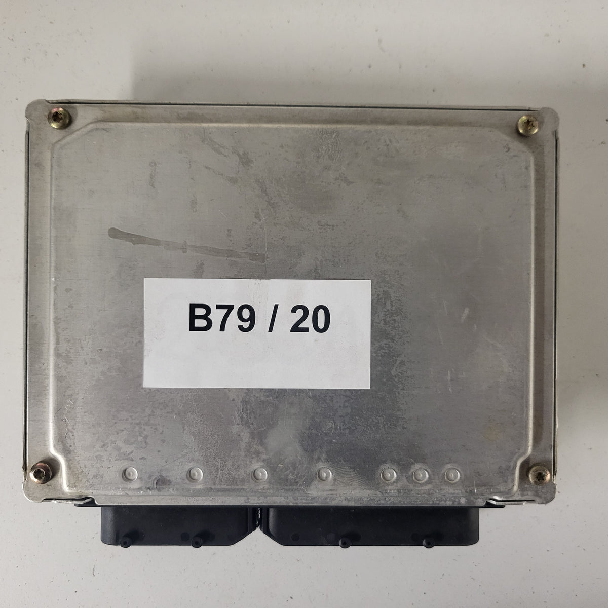 Audi A4 ECU / 0261204873 / 8D0906018D / BOSCH - B79-20 - 3