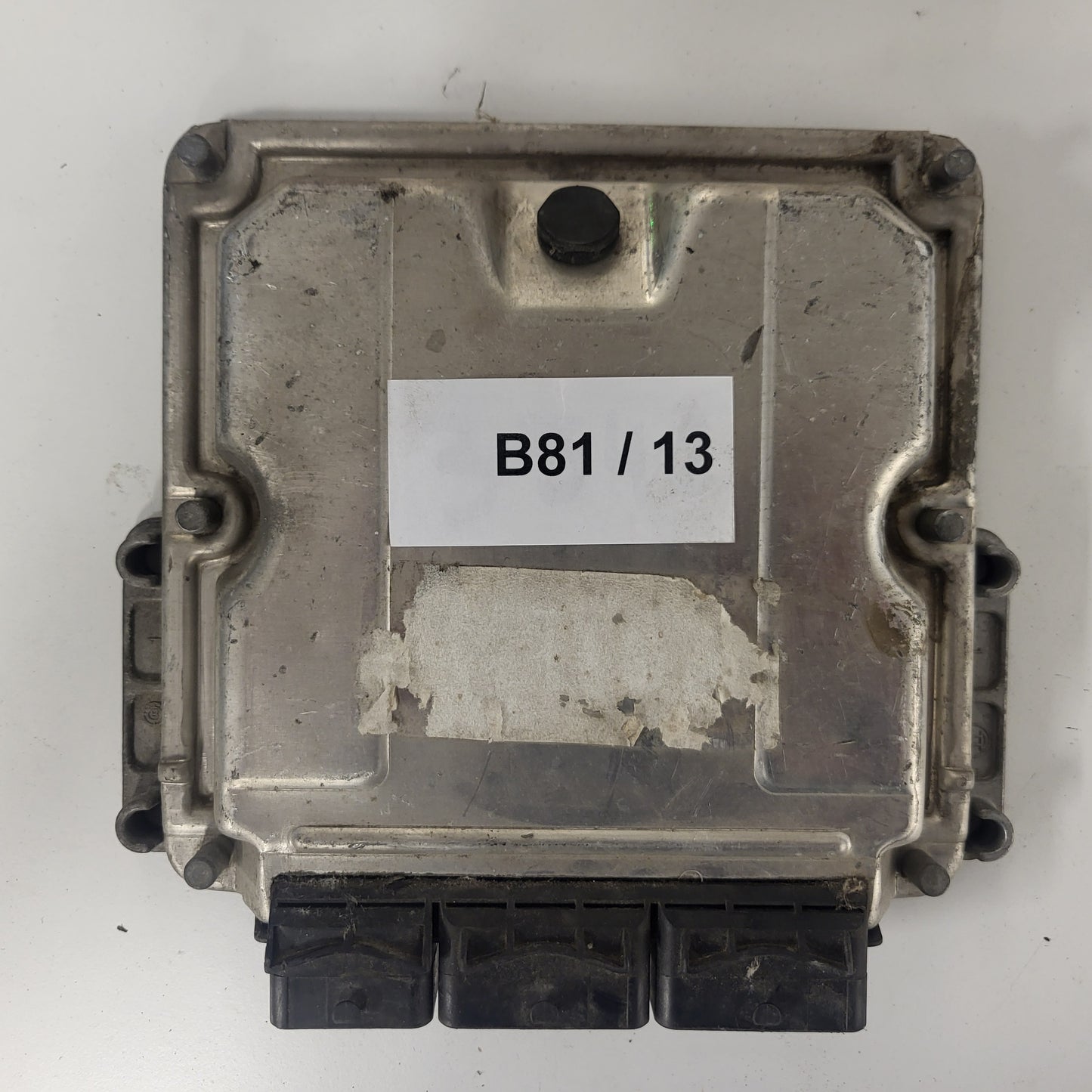 Renault ECU / 0281011324 / 8200309316 / 8200309321 / BOSCH