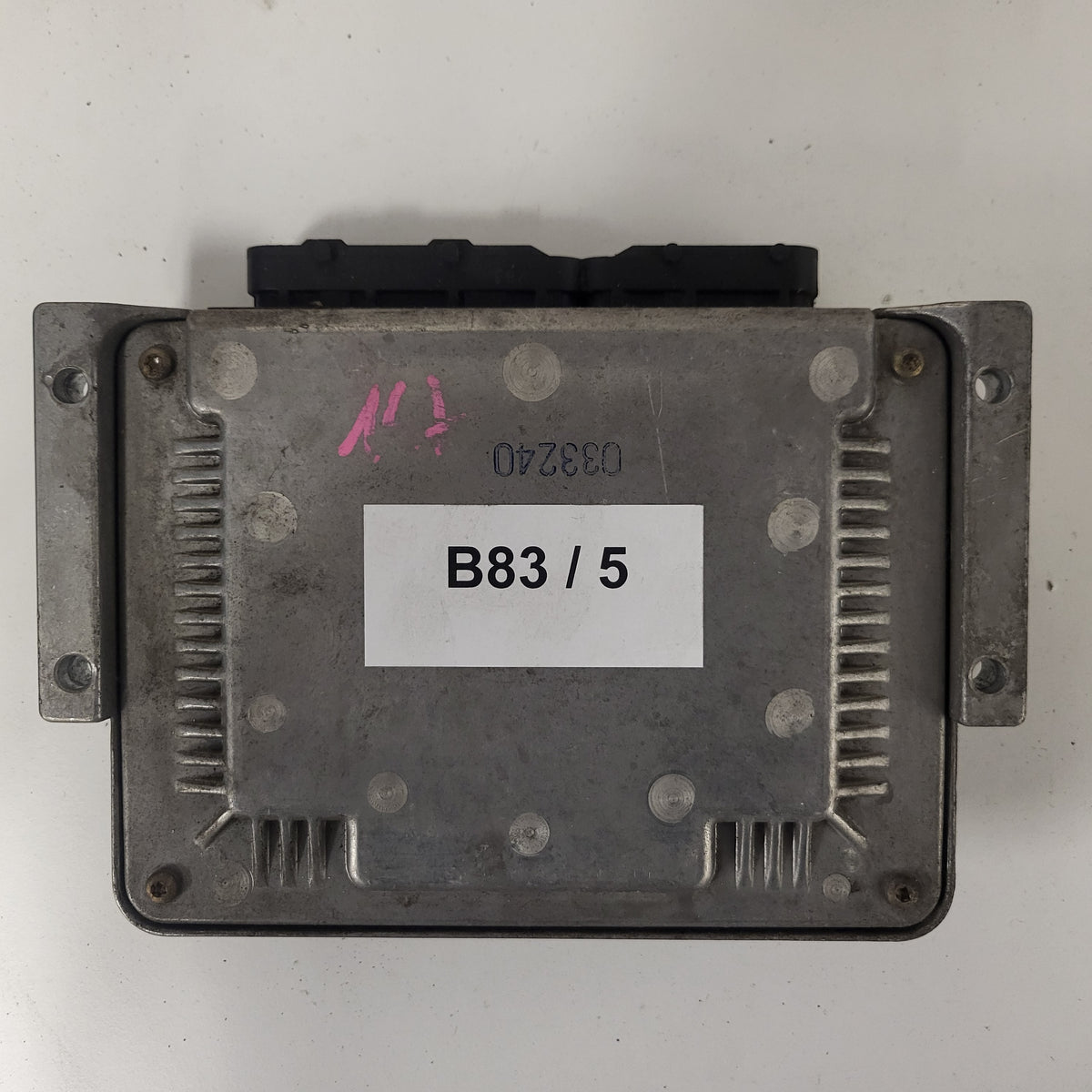 ALFA ROMEO 147 ECU / 0281010332 / 73501227 / 93741WAA / BOSCH - B83-05 - 3