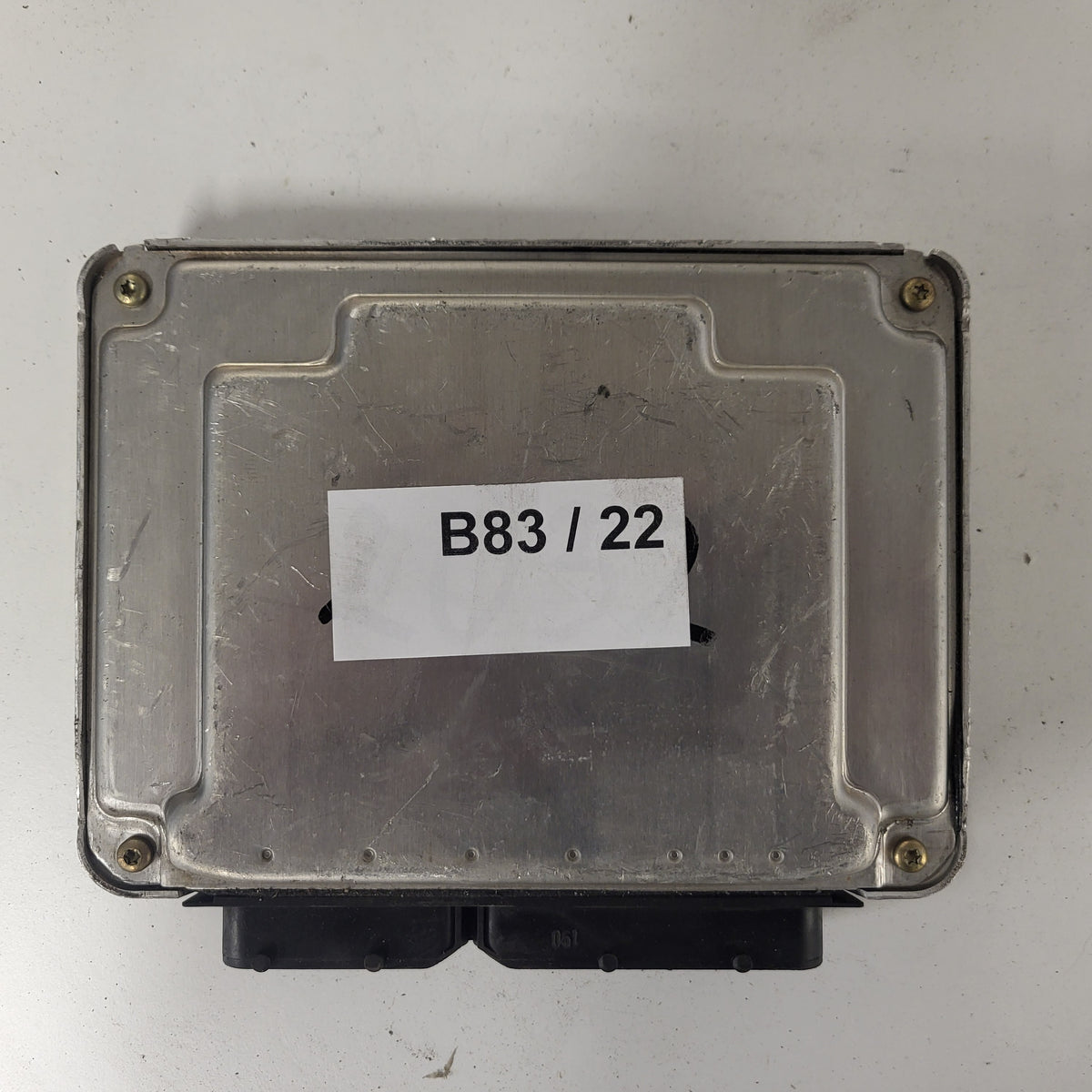 VW POLO ECU / 045906019G / 0281010220 / EDC15P+ / BOSCH - B83-22 - 3