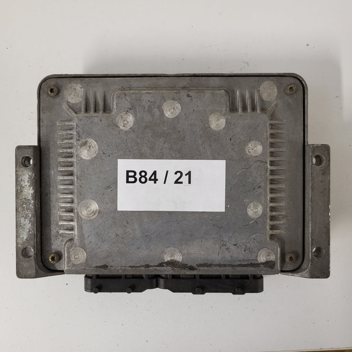 ALFA ROMEO 147 ECU / 0281010332 / 46784814 / BOSCH - B84-21 - 3