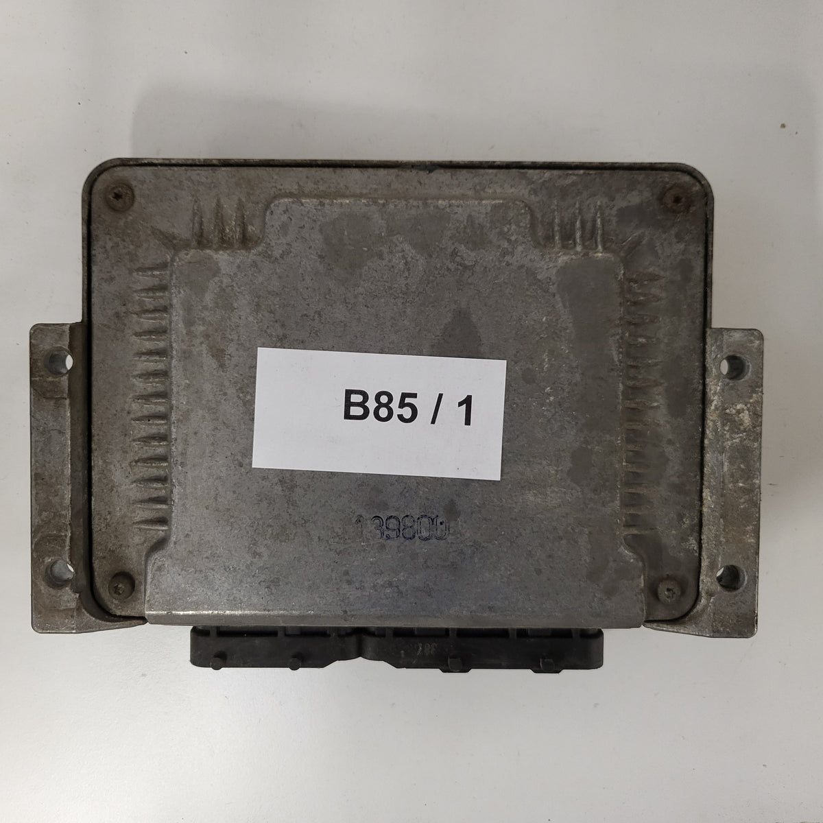 Fiat Stilo 1.9 JTD ECU / 0281011398 / 55187571 / 19242AED / 1039D02357 / BOSCH - B85-01 - 3