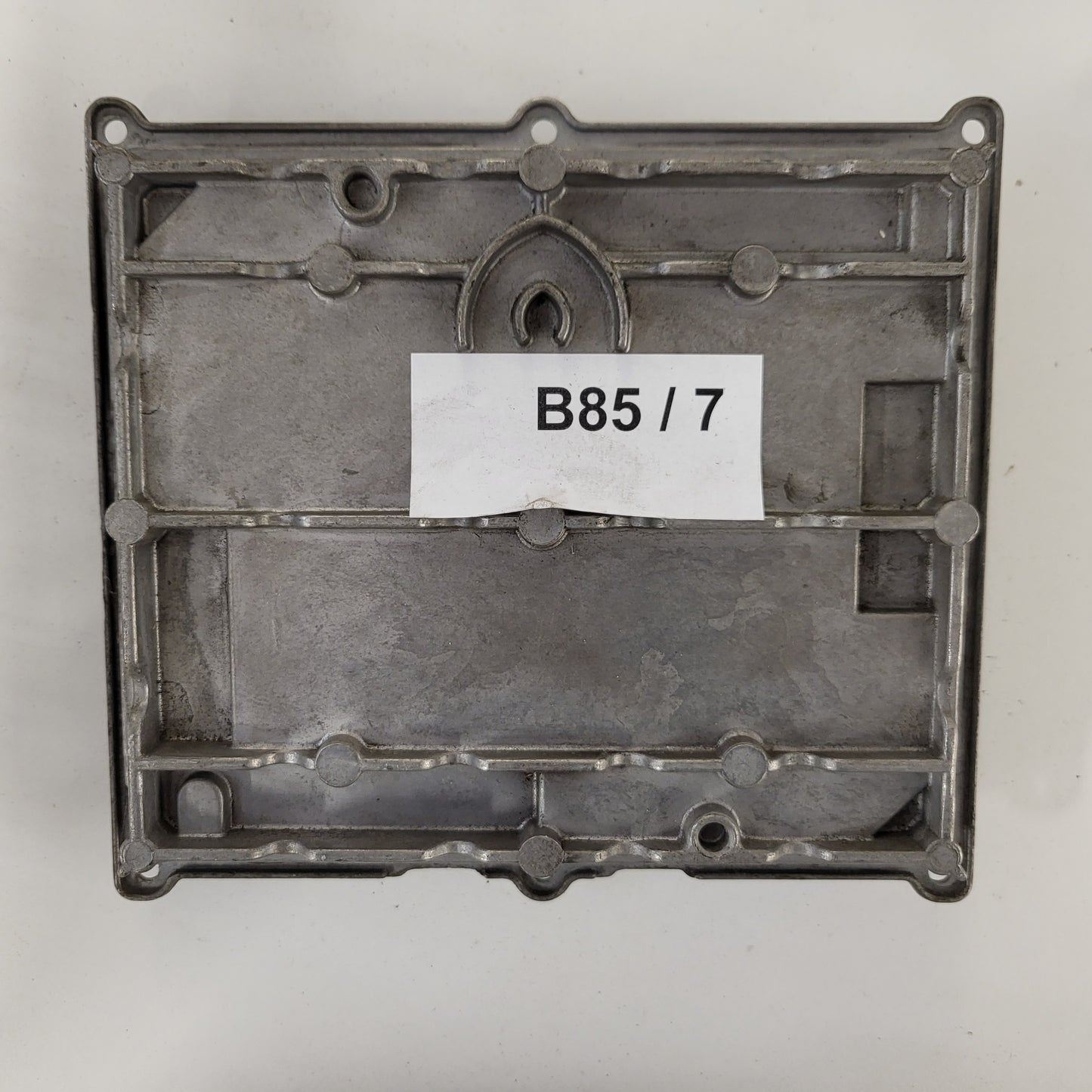 SMART FORTWO ECU / 0261205004 / 0003107V006 / HW 32.98 / BOSCH