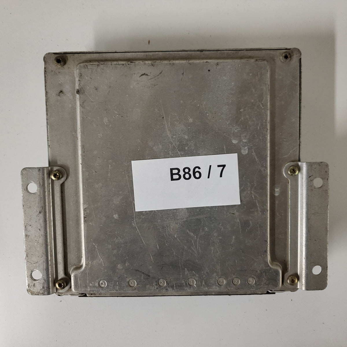 LANCIA LYBRA 2.4 JTD ECU / 0281010001 / 46472184 / BOSCH - B86-07 - 3