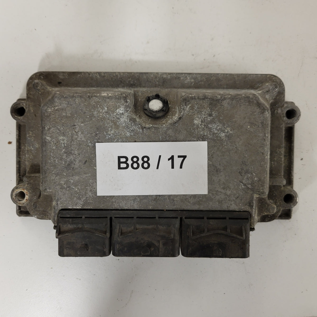 Citroen Saxo Peugeot 106 ECU / 0281001839 / 9630059880 / BOSCH - B88-17 - 3