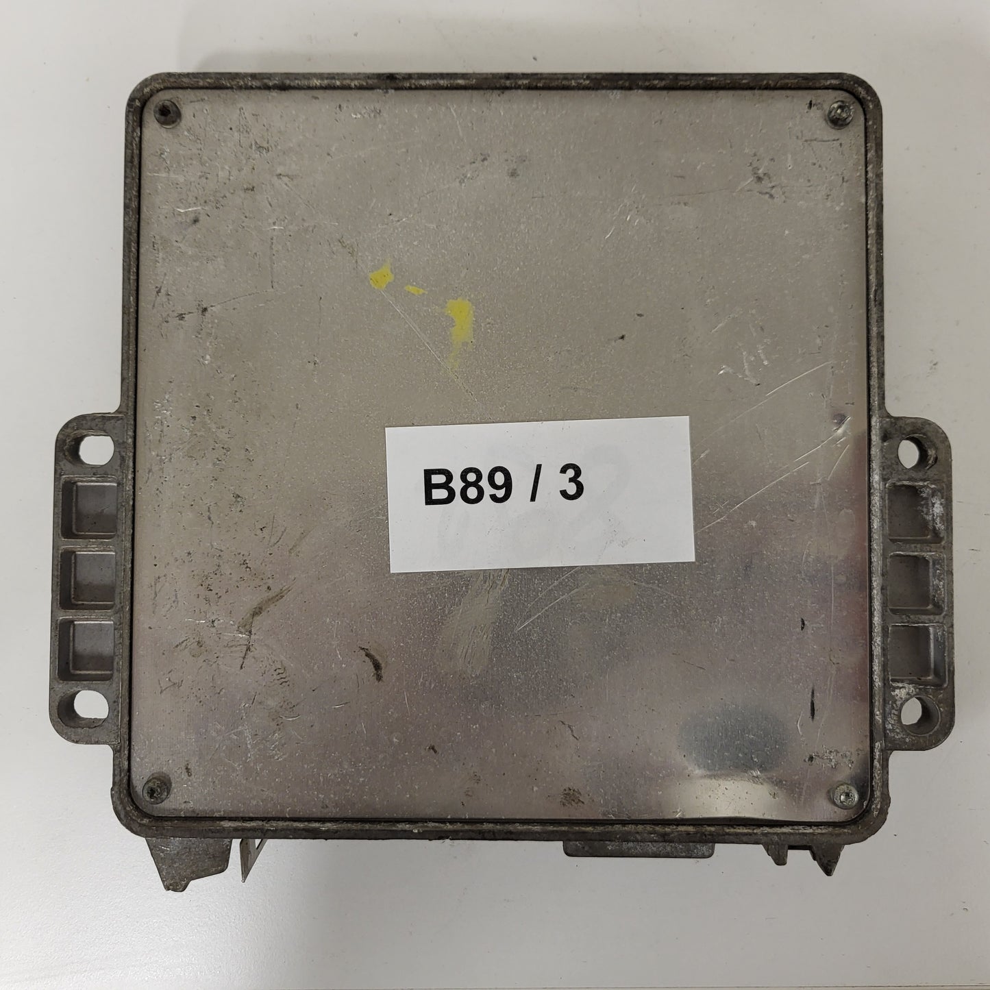 Renault Clio I 1.2 ECU / 7700104481 / 7700102990 / 7700868295 / 21623427-4 / - B89-03 - 3