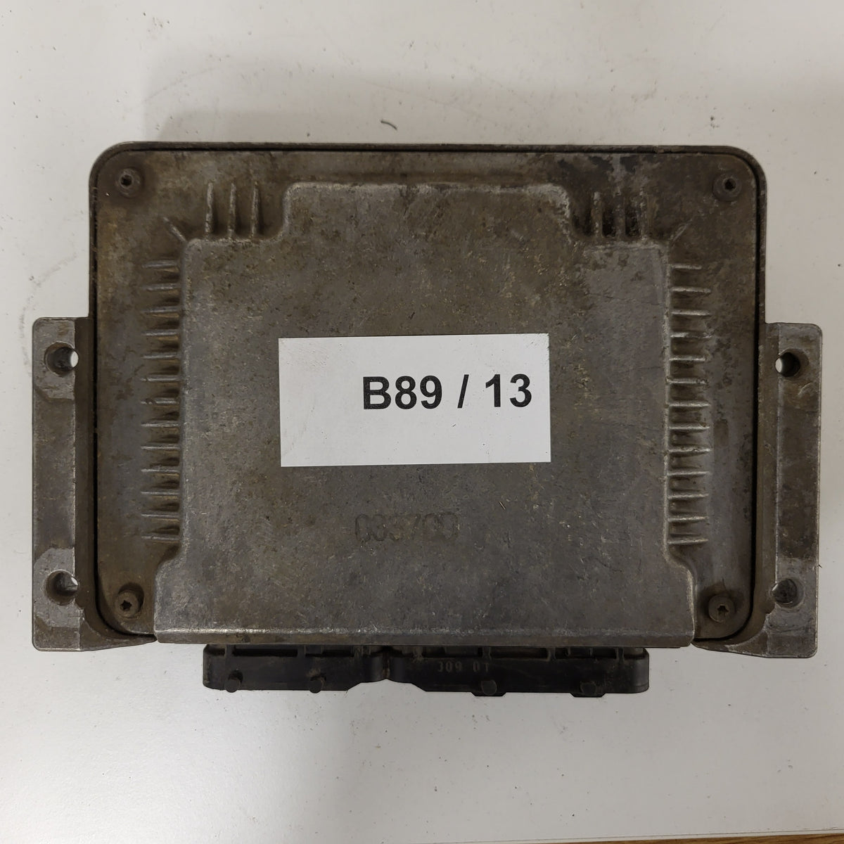 Fiat Stilo 1.9 JTD ECU / 0281010337 / 55185364 / BOSCH - B89-13 - 3