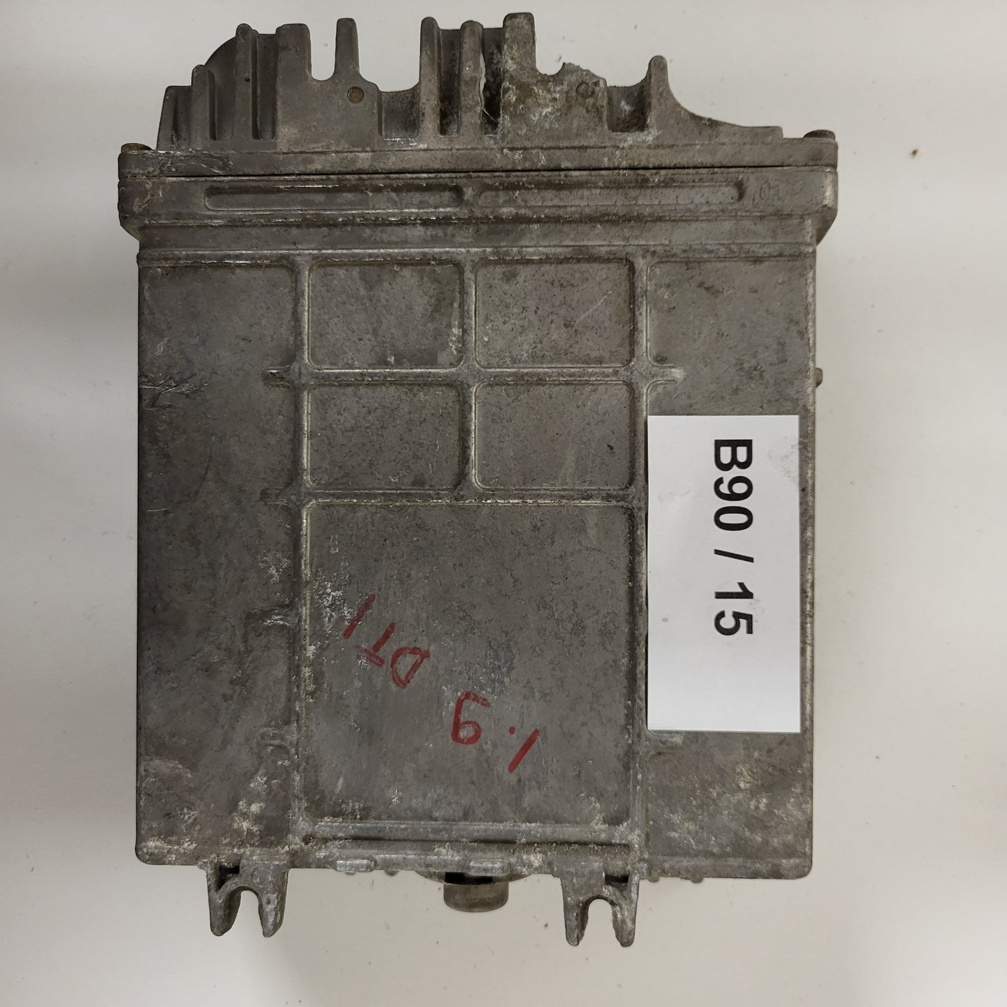 Renault ECU / 0281001766 / 7700114354 / HOM7700105952 / BOSCH