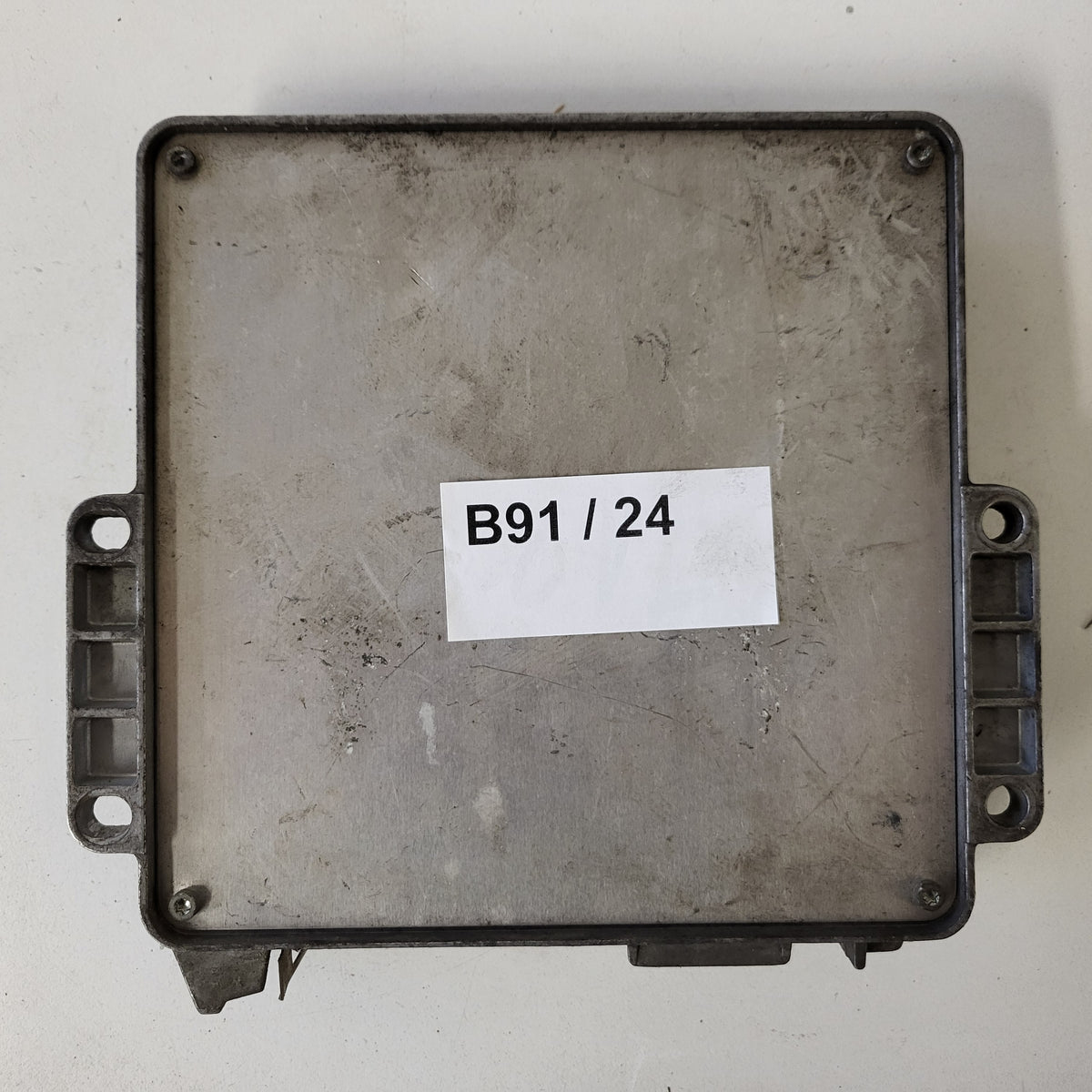 RENAULT 55 PIN ECU / 7700111151 / 21651136-6B / 7700868294 / SAGEM - B91-24 - 3