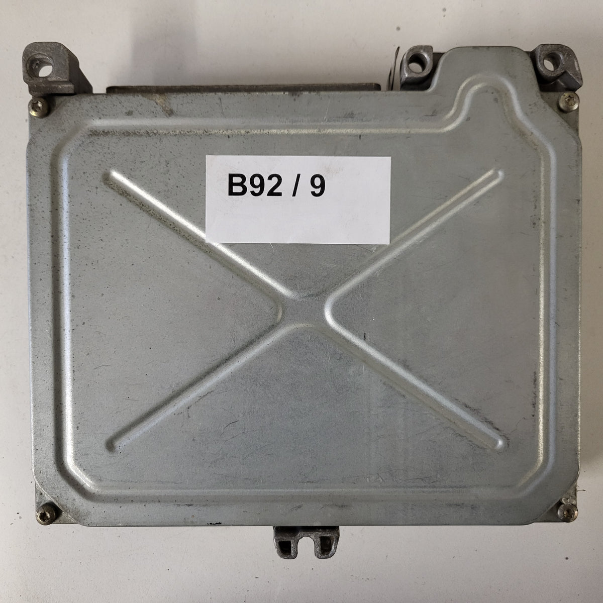 Renault Clio ECU / S101718103C / HOM7700749946 / 7700864507 / S101718103 - B92-09 - 3