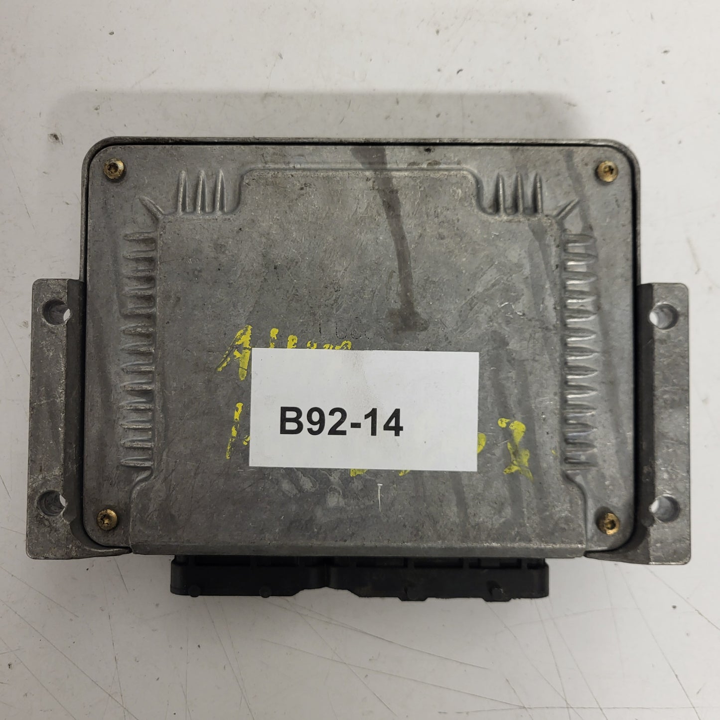 ALFA 147 ECU / 0281010332 / 55185365 / BOSCH