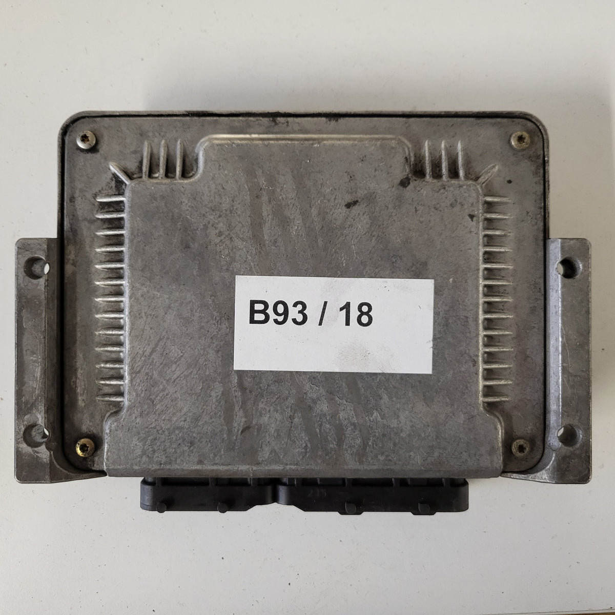 ALFA 147 ECU / 0281010332 / 55185365 / BOSCH - B93-18 - 3