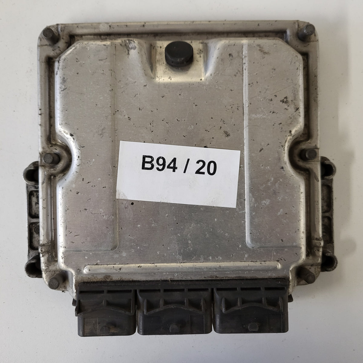 Renault Vel Satis Laguna ECU / 0281010637 / 8200211711 / 8200085386 / BOSCH - B94-20 - 3