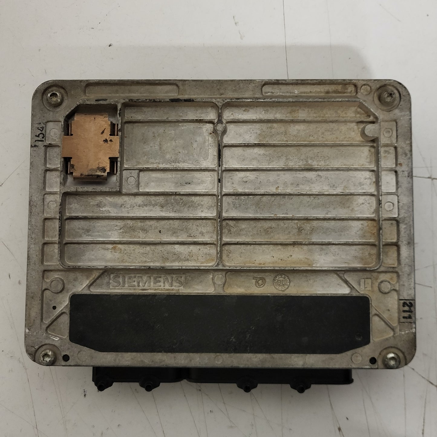 ŠKODA FELICIA ECU / 047906030N / 5WP4326 02 / 5WP4 / SIEMENS