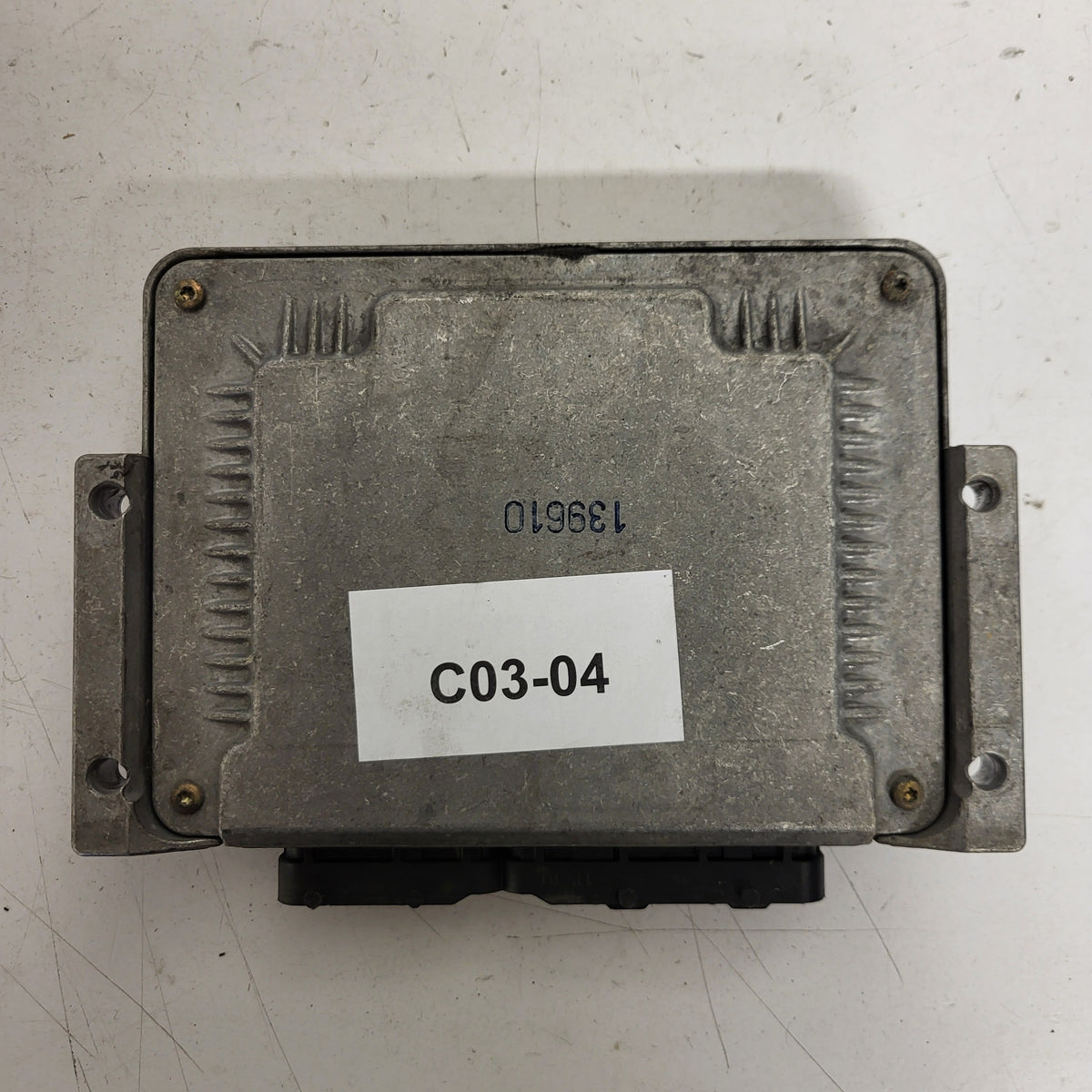 Fiat STILO ECU / 0281011396 / 55187569 / 1039S02173 / BOSCH - C03-04 - 3