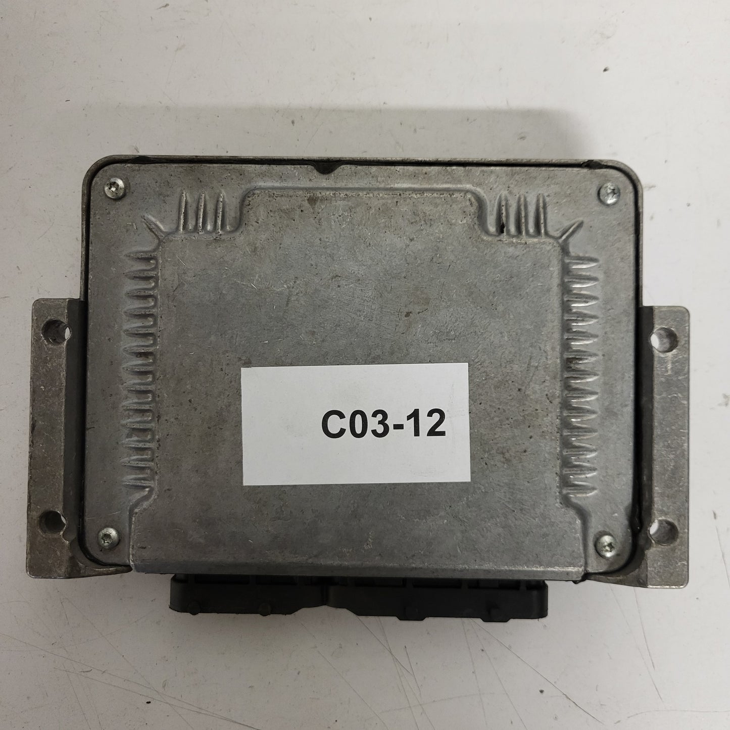 FIAT DOBLO ECU / 0281011557 / 55193786 / BOSCH