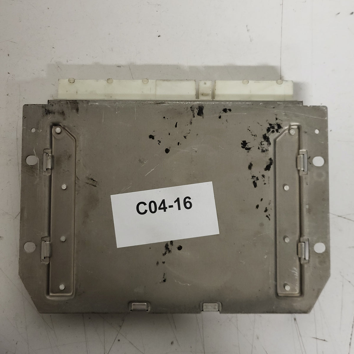 Mercedes a class ecu / 0265109449 / 0275456032 / BOSCH - C04-16 - 3