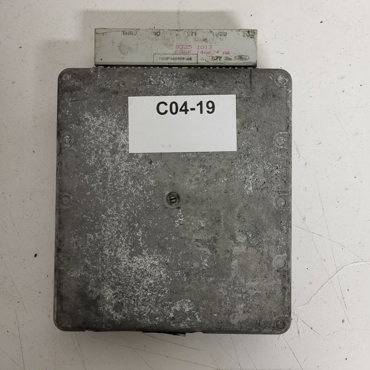 FORD FIESTA ECU / 92FB-12A650-FC / GRUB / EEC-IV / SCD-201 - C04-19 - 3