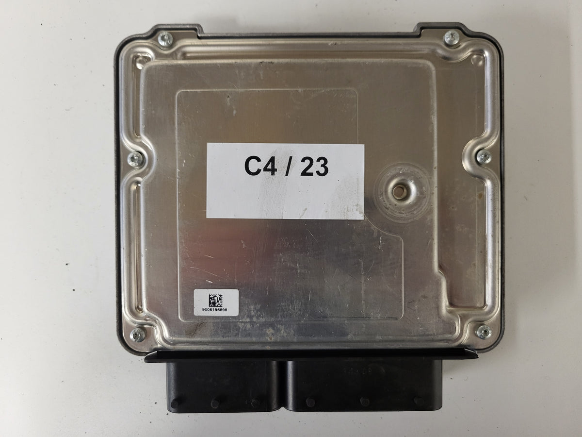 BMW 3 ECU / 0281018558 / DDE 8518268 / BOSCH - C04-23 - 3