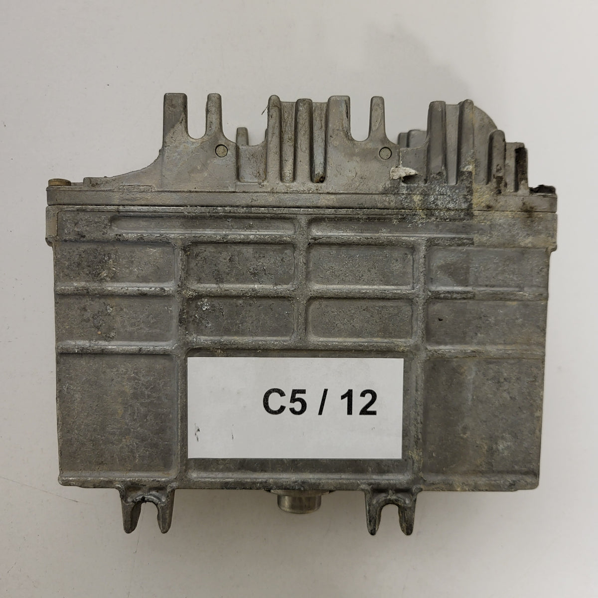 VW POLO AROSA ECU / 030906027AK / 0261203930 / BOSCH - C05-12 - 3