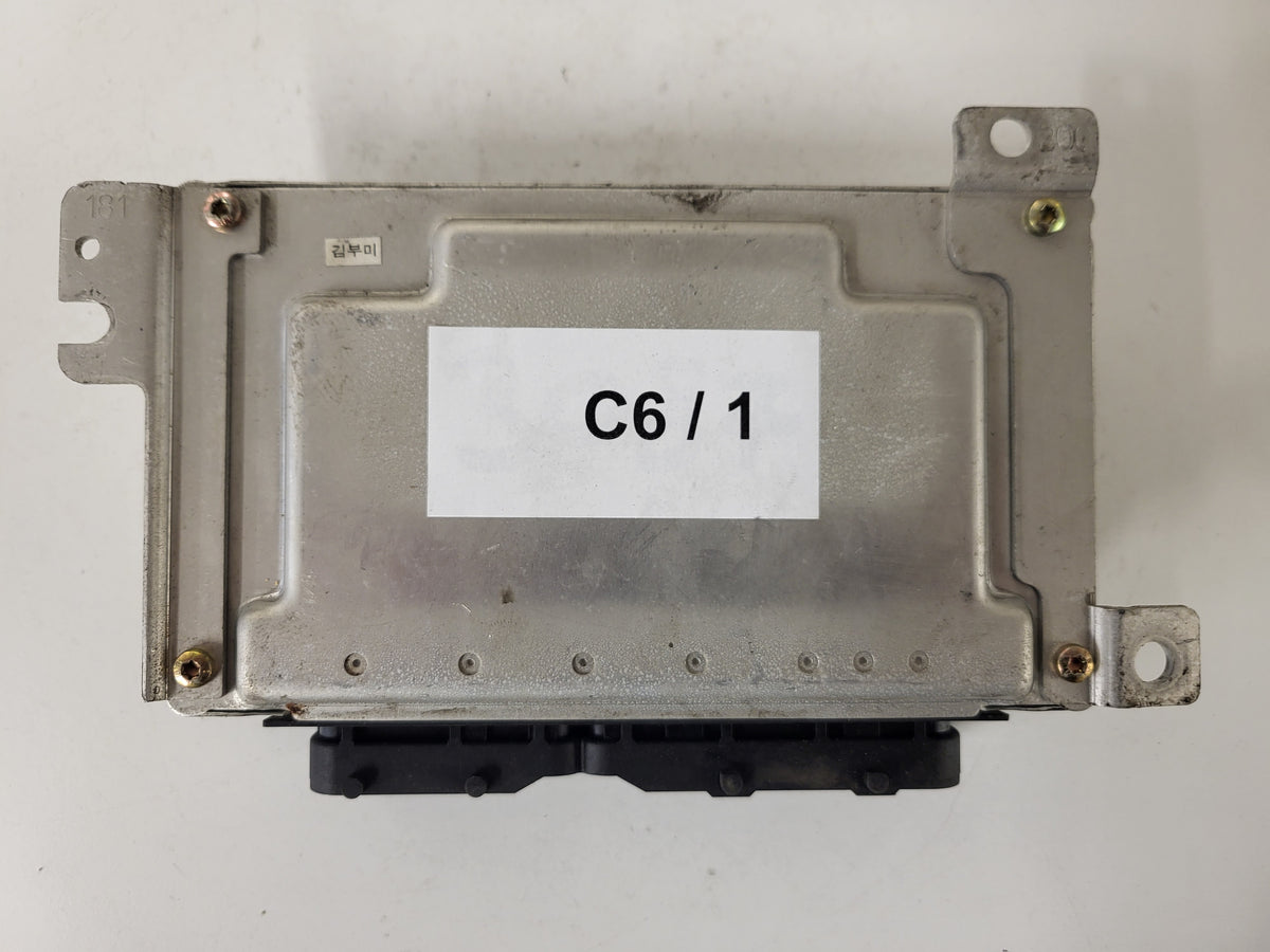 HYUNDAI COUPE ECU / 39106-26740 / 9030930199F / GKE2I60 / KEFICO - C06-01 - 3