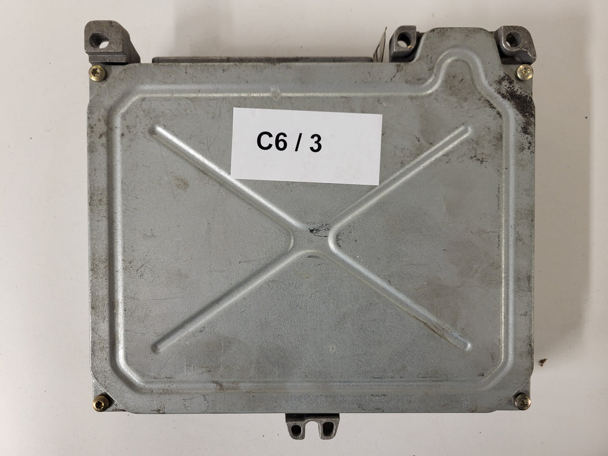 Renault Espace ECU / S101723113B / HOM7700860323 / 7700862204 / SIEMENS - C06-03 - 3
