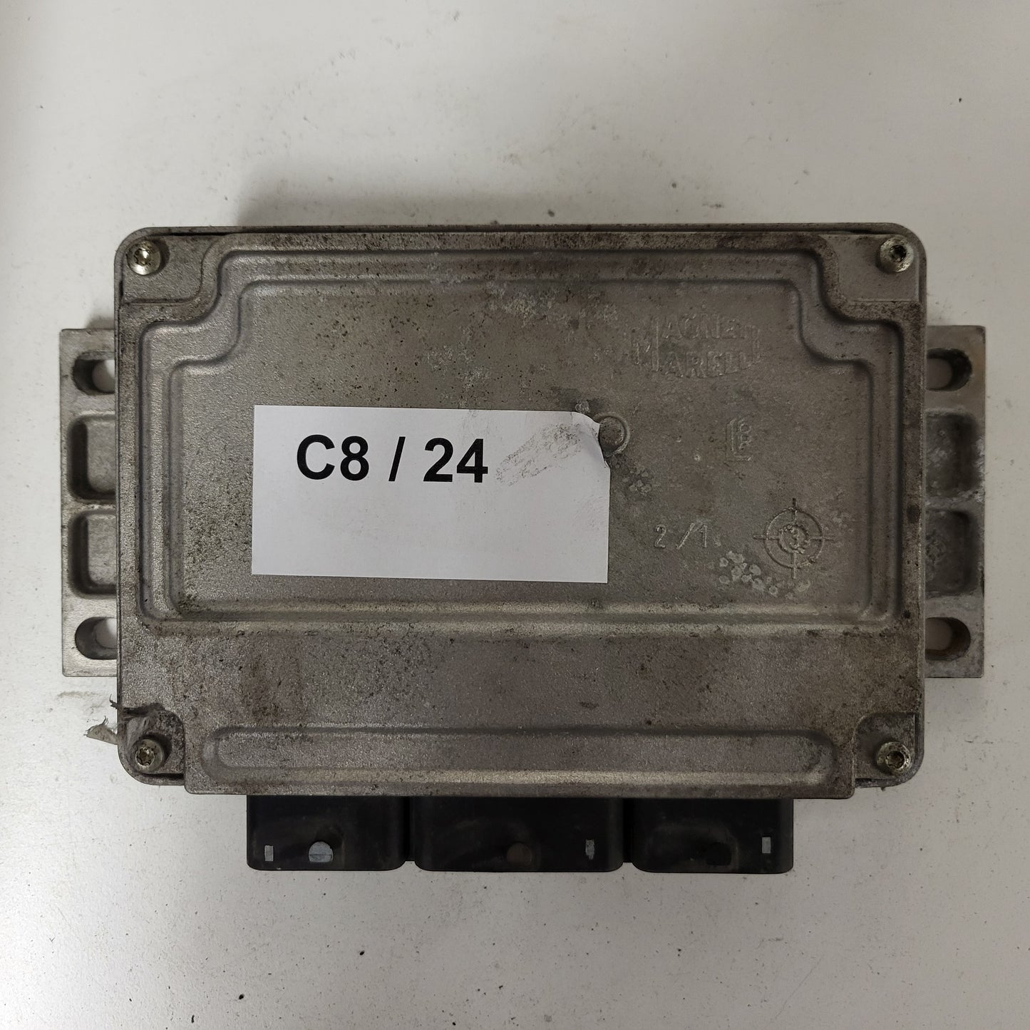 Peugeot Citroen ECU / IAW 6LP2.03 / SW 9654722680 / HW 9647498180