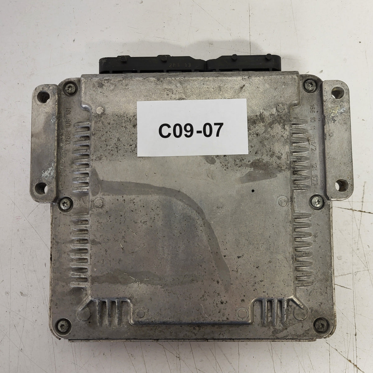 CHRYSLER VOYAGER ECU / 0281012121 / P05094285AC / BOSCH - C09-07 - 3