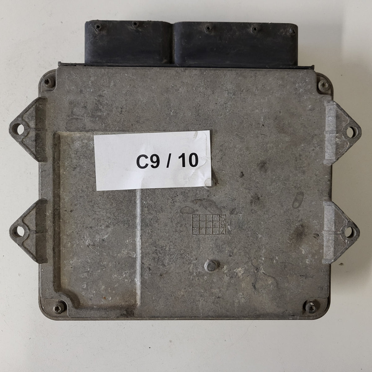 LANCIA Y 1.3 ECU / 55195819 / MJD6JF.Y1 / HW01C / 71600.007.03 MAGNETI MARELLI - C09-10 - 3