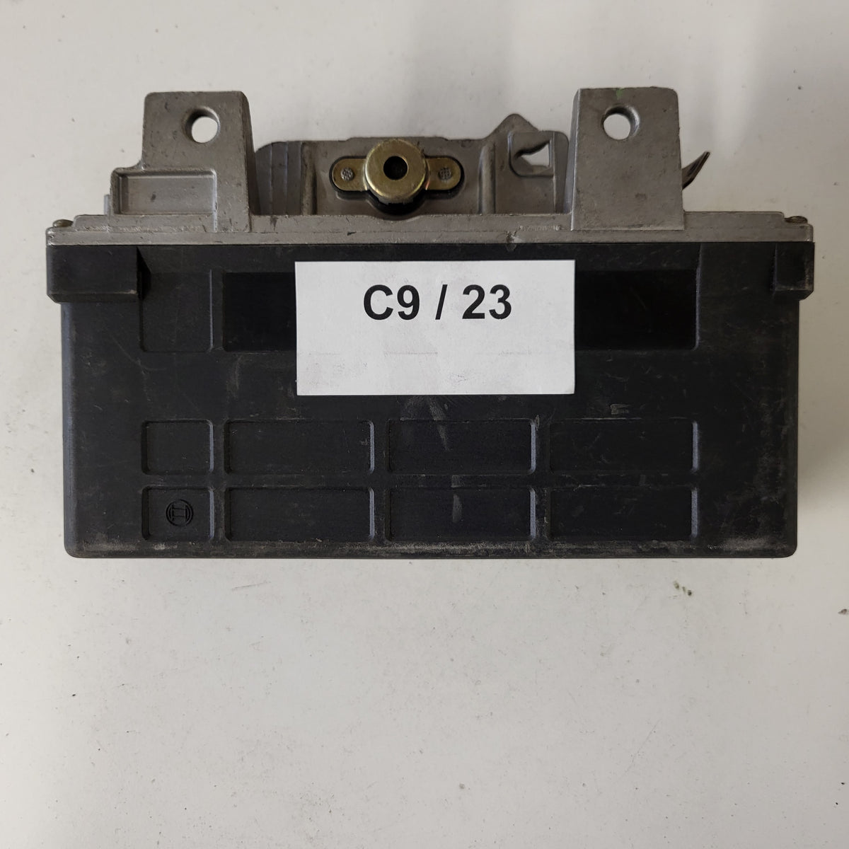 Mercedes ABS ECU / 0265101018 / 0055452132 / BOSCH - C09-23 - 3