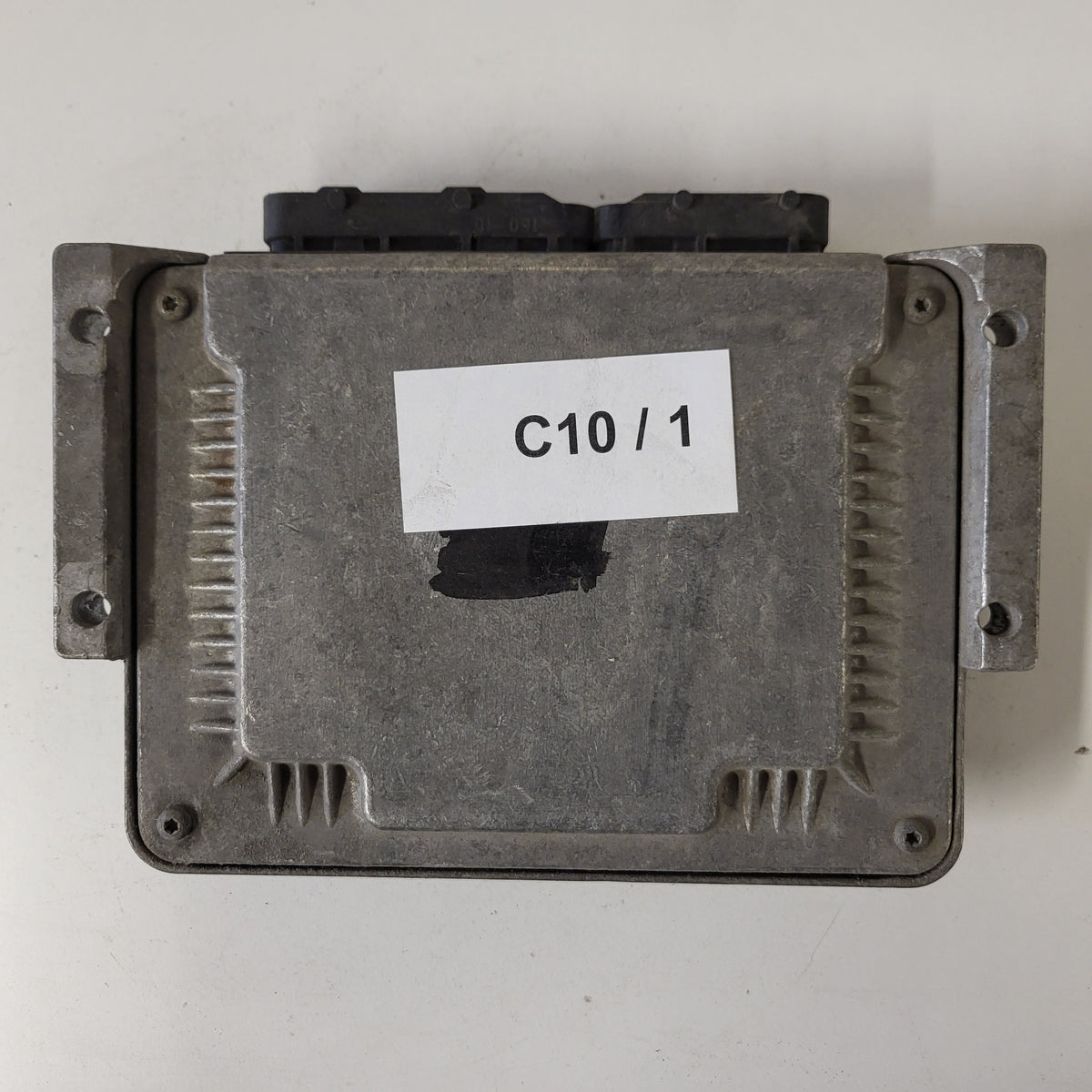 Fiat Stilo 1.9 JTD ECU / 0281011398 / 55187571 / 19242AED / 1039D02357 / BOSCH - C10-01 - 3