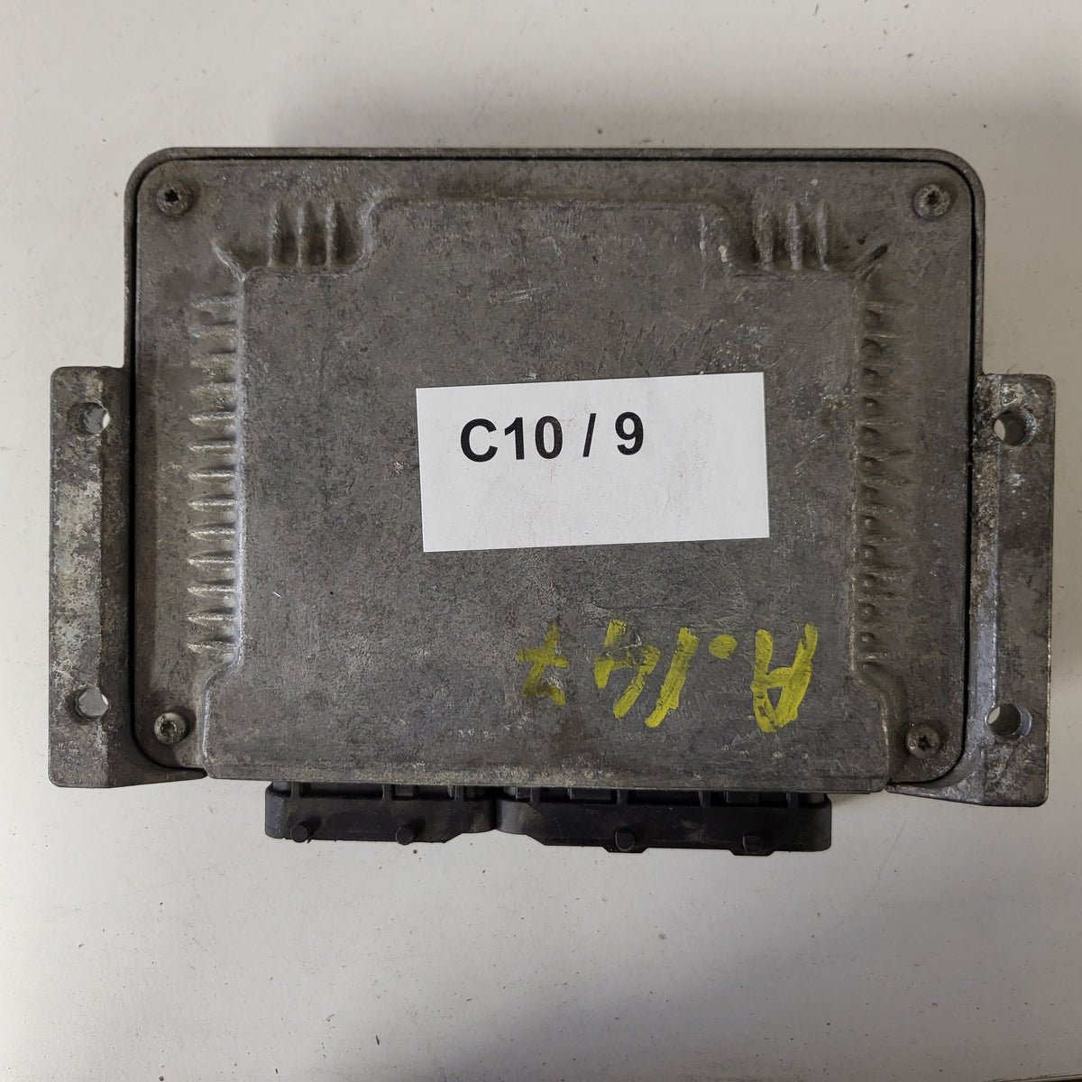 ALFA ROMEO 147 ECU / 0281011488 / 55198492 / BOSCH - C10-09 - 3