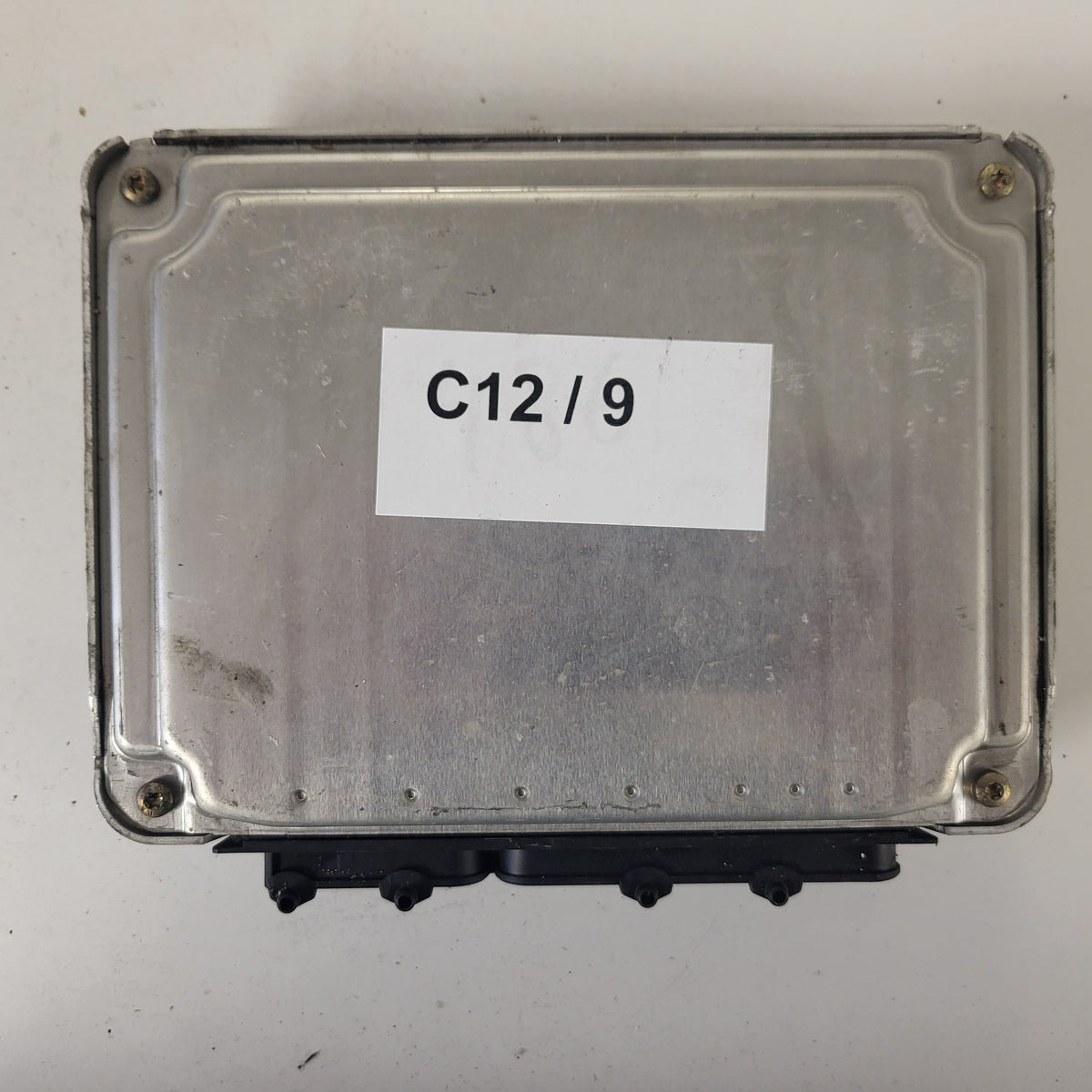 VW POLO ECU / 030906032BD / 0261206767 / 26SA0000 / BOSCH - C12-09 - 3