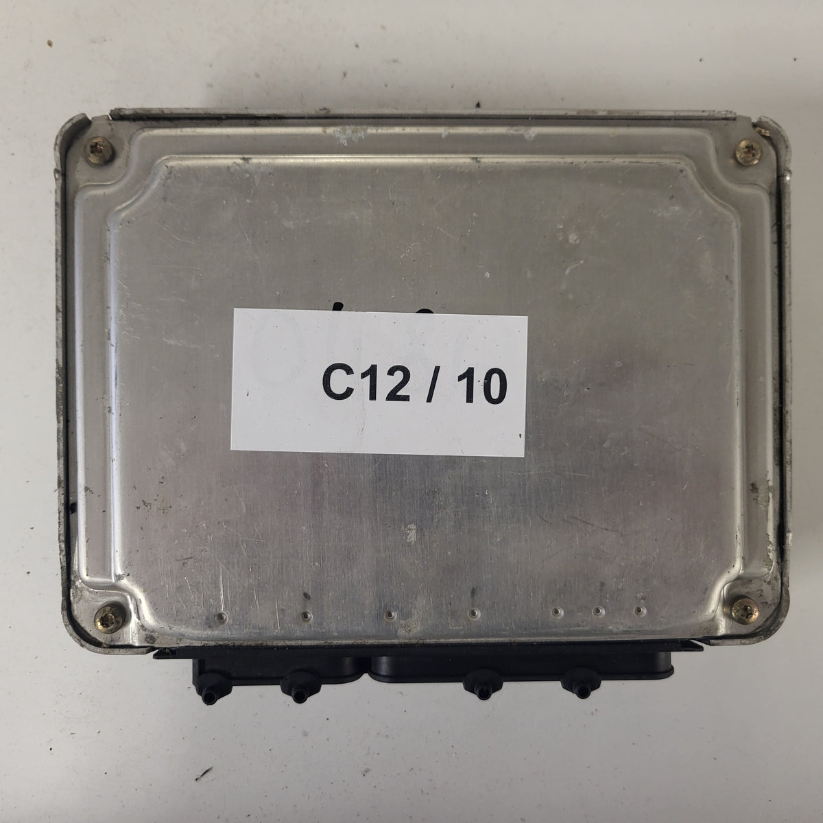 VW POLO ECU / 030906032BD / 0261206767 / 26SA0000 / BOSCH - C12-10 - 3