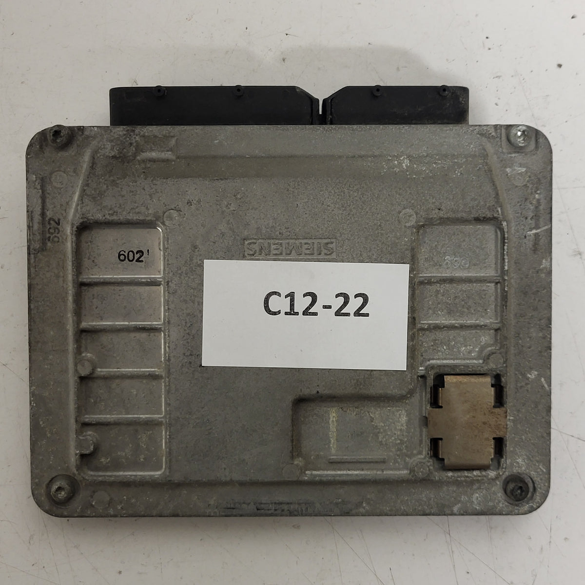 VW POLO 1.2 ECU / 03E906033L / 5WP44301 07 / Simos 3PE / SIEMENS - C12-22 - 3