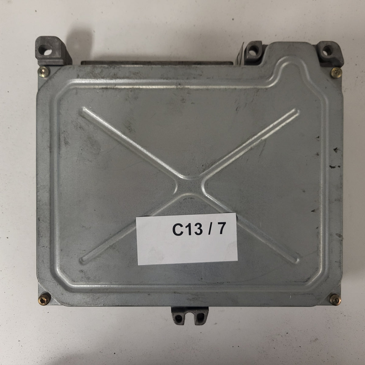Renault ECU / S101725111C / HOM7700860308 / 7700867290 / SIEMENS - C13-07 - 3