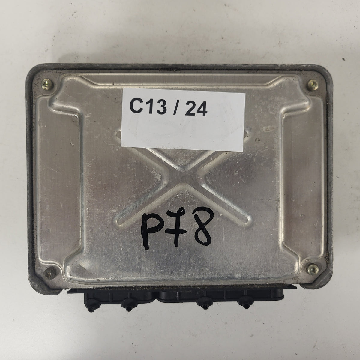 Fiat 600 ECU / IAW4AF.M7 / 73501877 / HW204 / MAGNETI MARELLI - C13-24 - 3