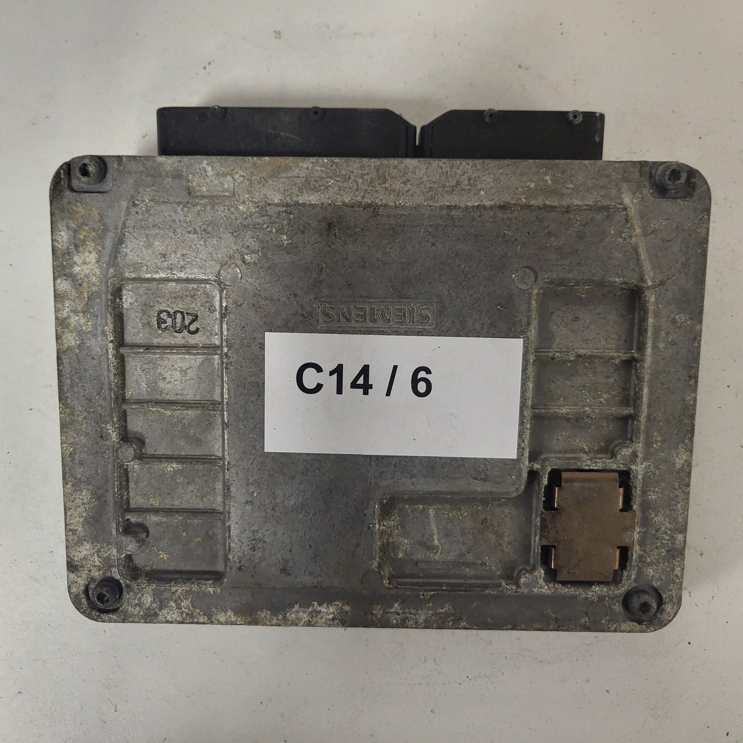 SKODA FABIA ECU / 047906033H / 5WP40179 12 / SJ4G / SIEMENS