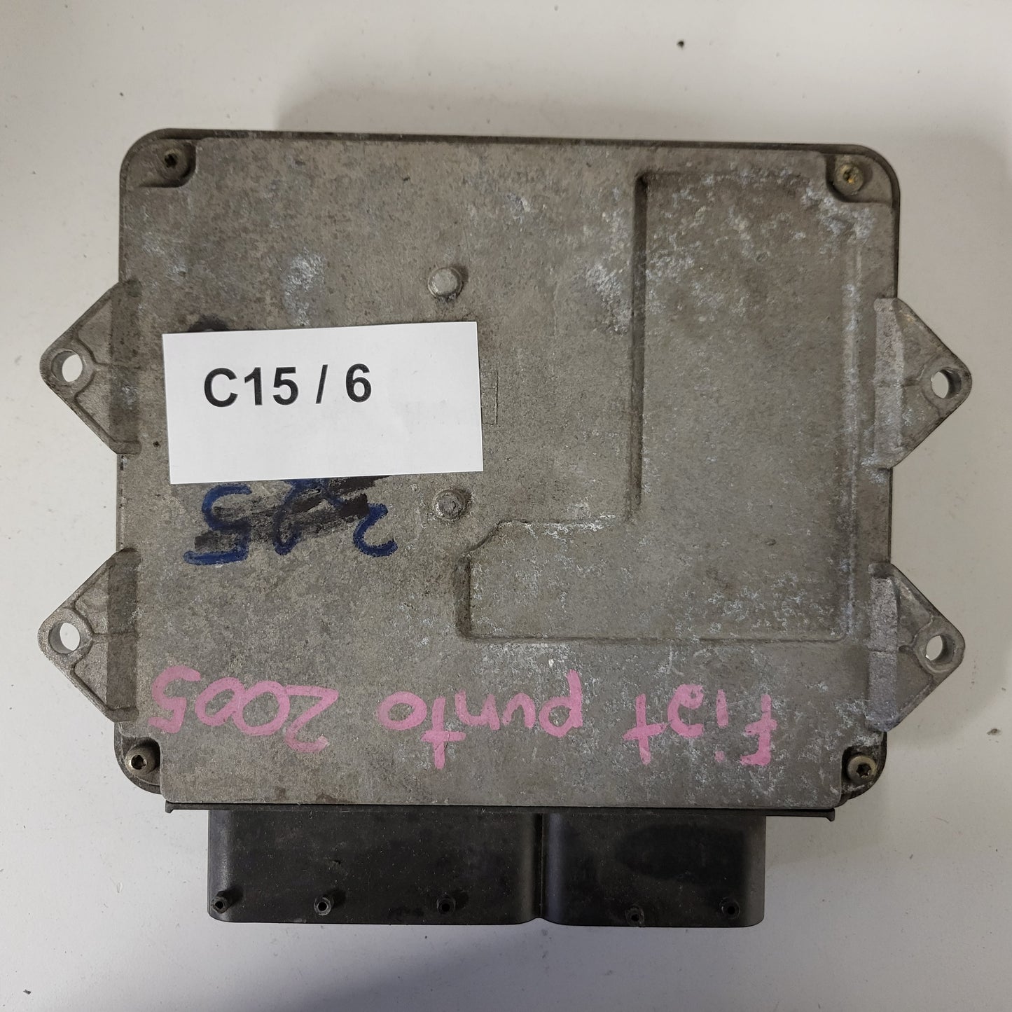 FIAT PUNTO ECU / MJD 6JF.P3 / 55195817 / HW1BM / 71600.053.00 / MAGNETI MARELLI